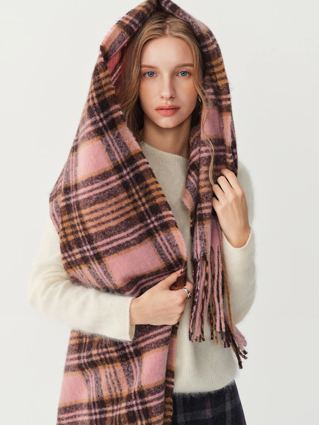 Women's Scarf Fringed Plaid Knit Polyester Cozy Warm Neck Warmer Casual Winter One Size