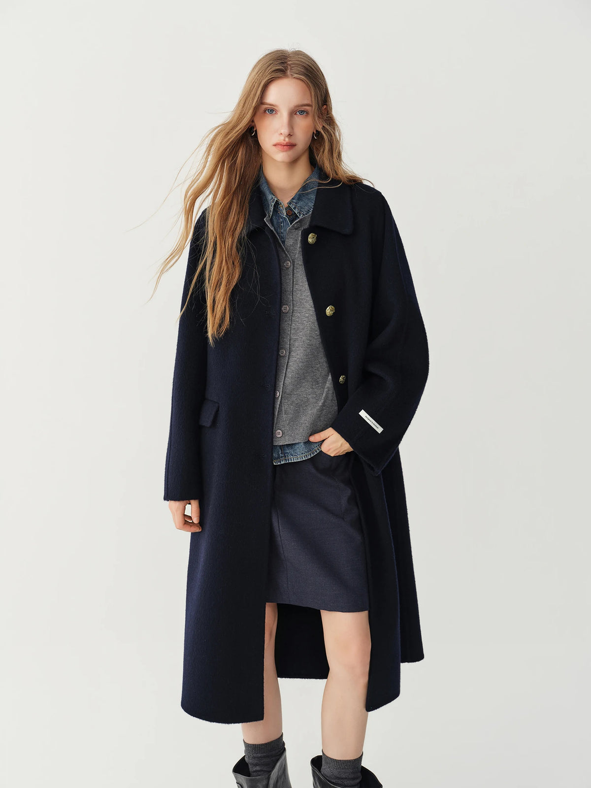 Women's 100% Wool Long Overcoat – Turn-Down Lapel, Single-Breasted, Wide Waist