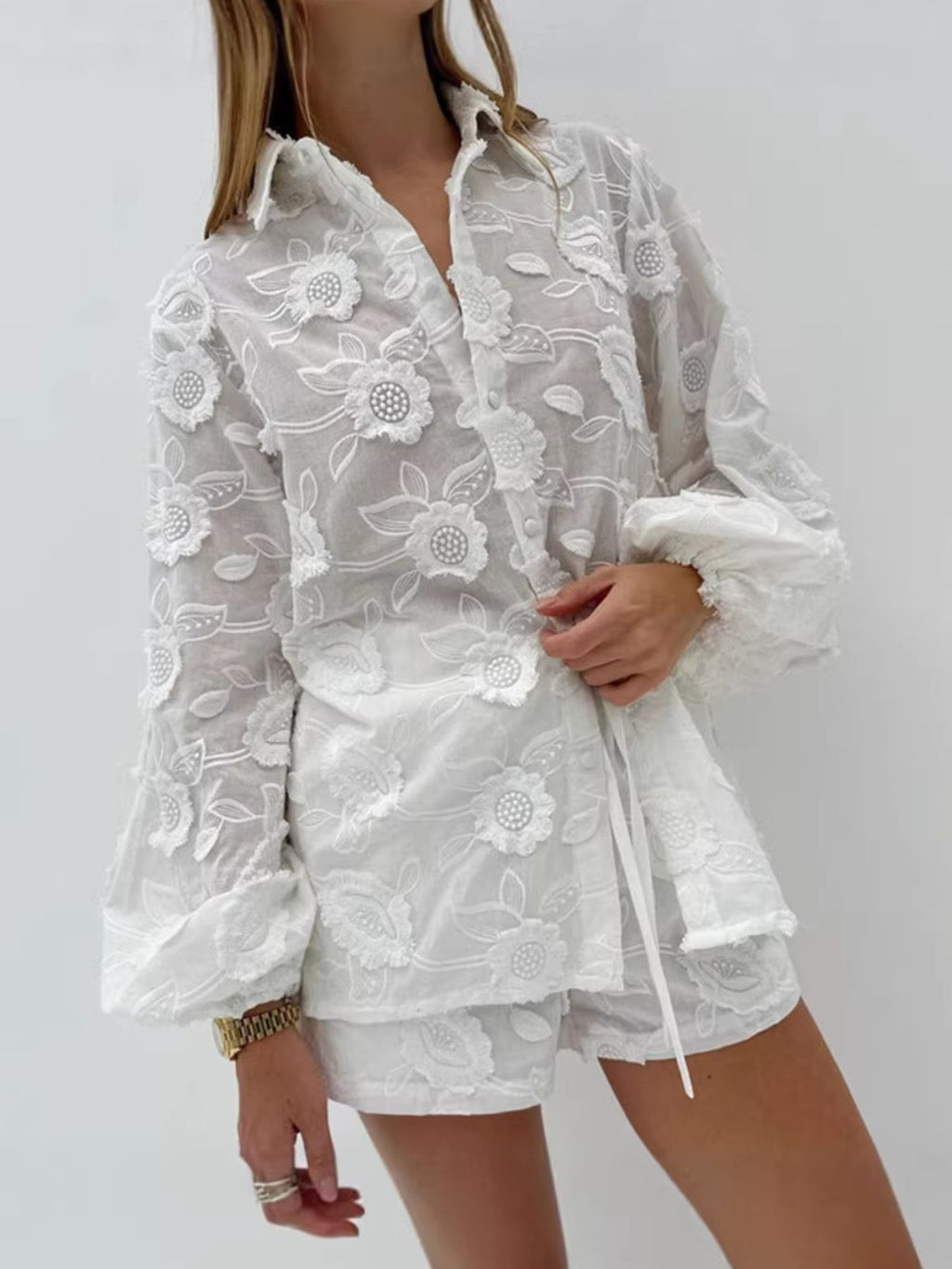 Women White Outfit Set Floral Embroidered Shirt and Shorts Stylish Lace Chic Beachwear