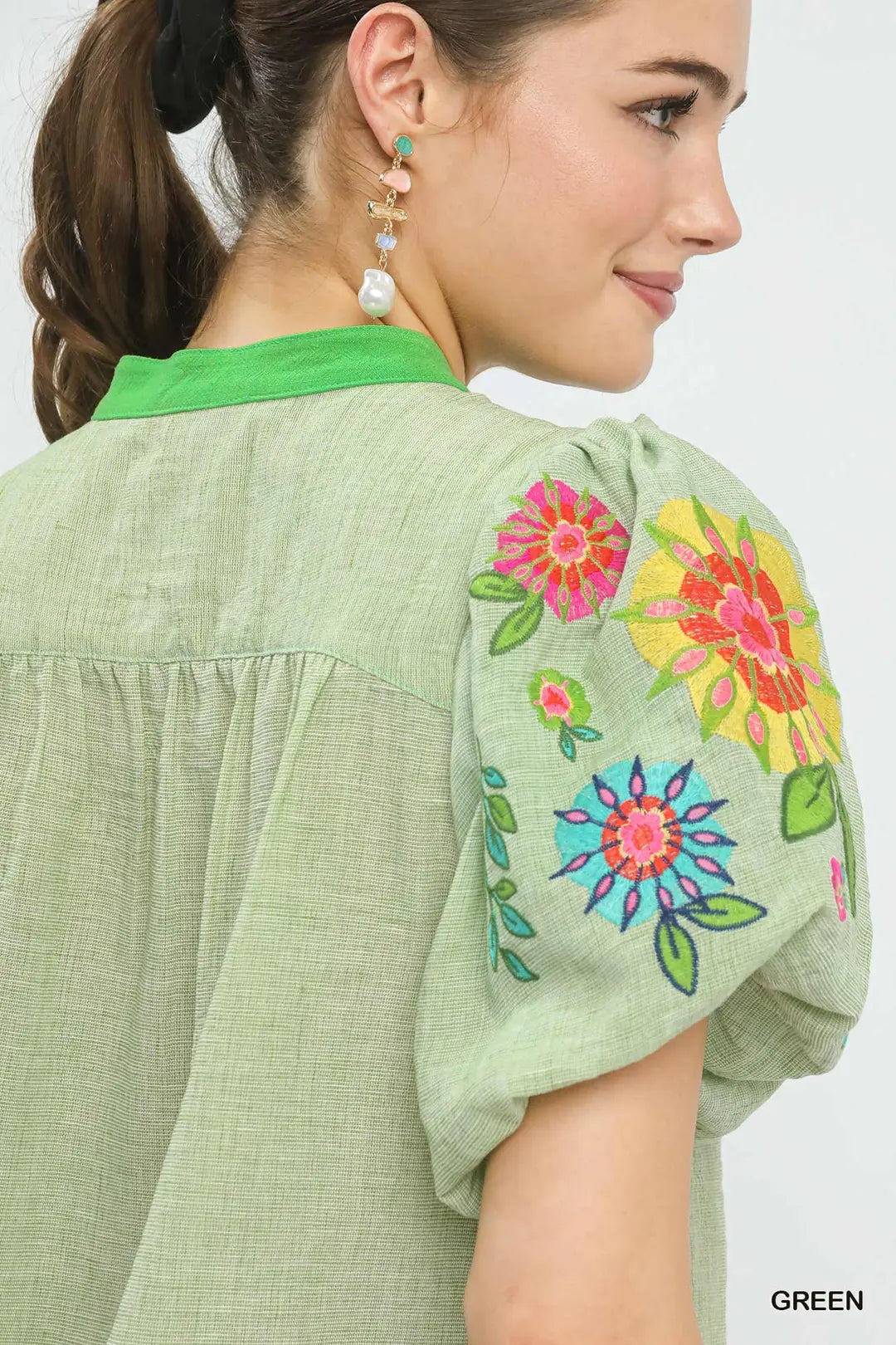 Umgee Blouse Green Floral Embroidered Puff Sleeve V-Neck Trim Casual Top