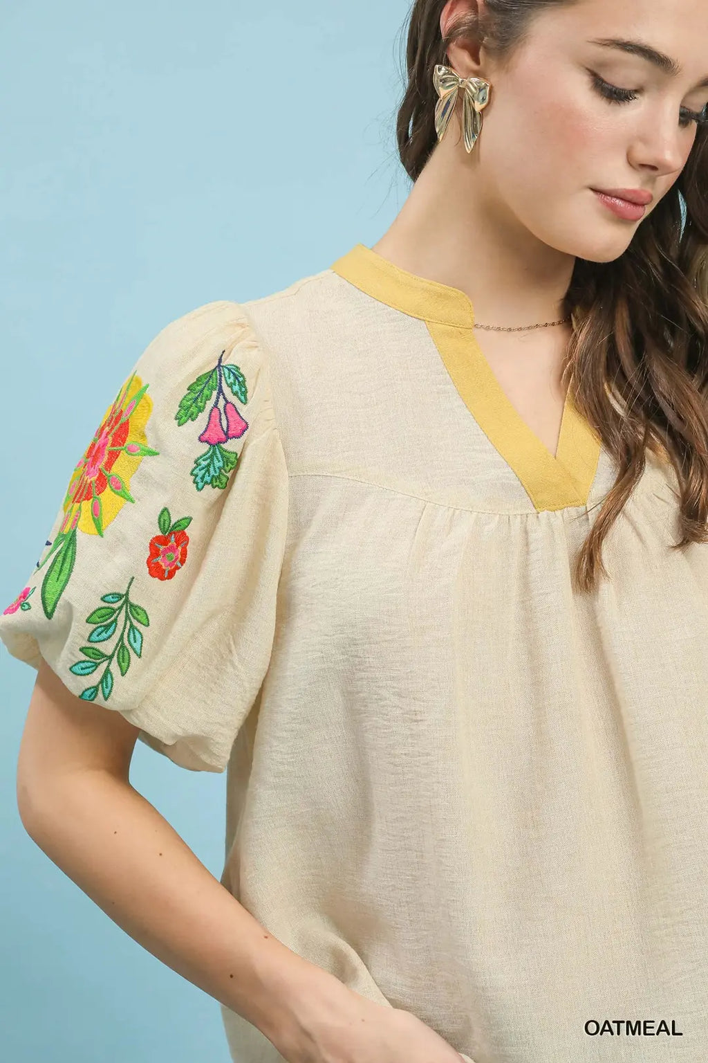 Umgee Casual Blouse Floral Embroidered Puff Short Sleeve V-Neck Ruffle Top