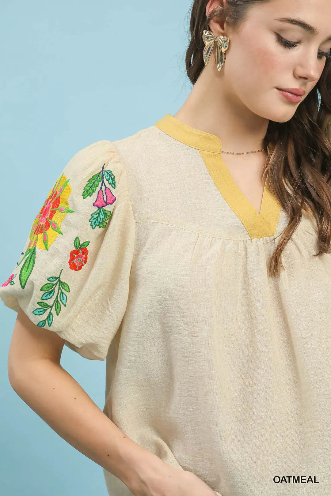 Umgee Casual Blouse Floral Embroidered Puff Short Sleeve V-Neck Ruffle Top