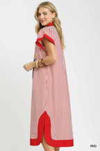 Umgee USA Midikleid gestreift rot Blumenstickerei V-Ausschnitt Besatz Seitenschlitz Shift