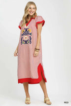 Umgee USA Midikleid gestreift rot Blumenstickerei V-Ausschnitt Besatz Seitenschlitz Shift