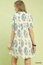 Umgee USA Minikleid V-Ausschnitt Spitze Zierleiste Blau Blumen Paisley Mix Ballon Kurz