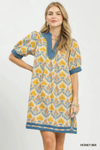Umgee Baumwolle Blumenmuster Honiggelb Mix Print Mini V-Ausschnitt Spitzenbesatz Casual