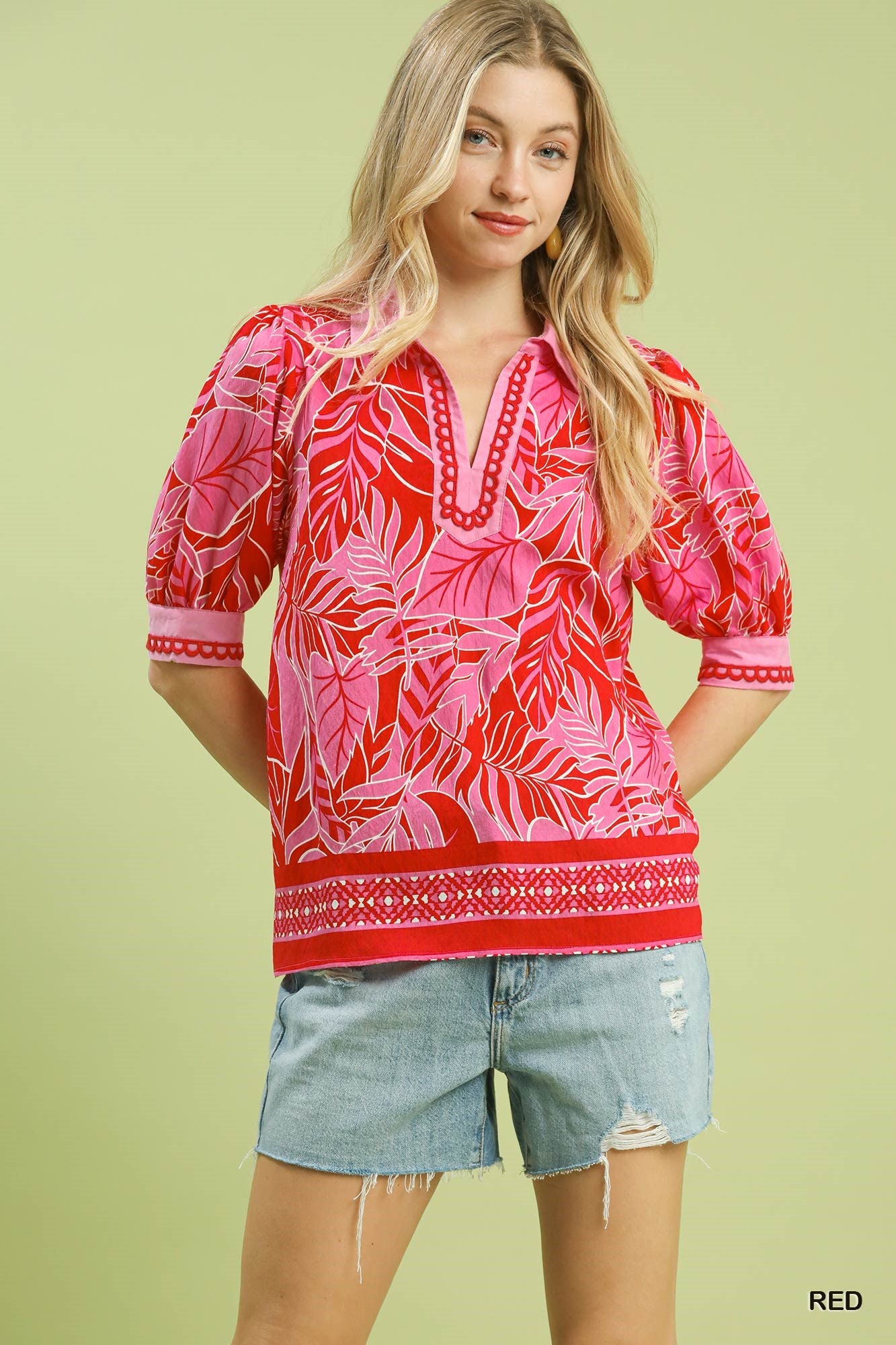Umgee Casual Blouse Red Floral V-neck Lace Trim Short Puff Sleeve Top