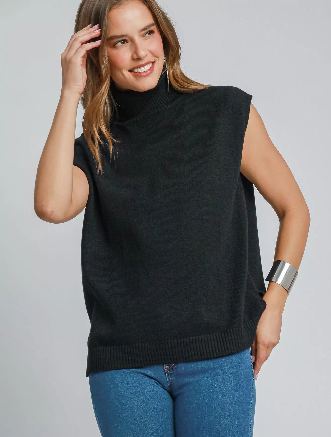 Umgee Sleeveless Turtleneck Sweater Top Black High-Low Basic Style