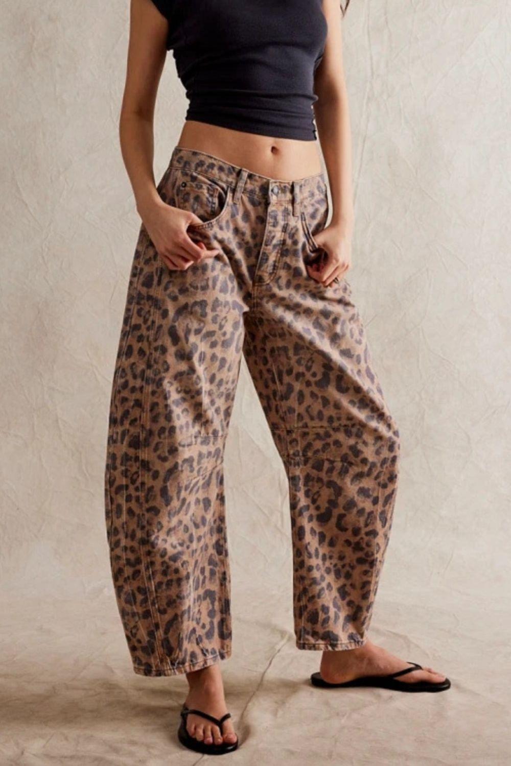 Wide Leg Jeans with Pockets Casual Denim Loose Pants Leopard a155d22e-020a-4f2a-8bbb-6d0f262b03ea-Max Trendsi