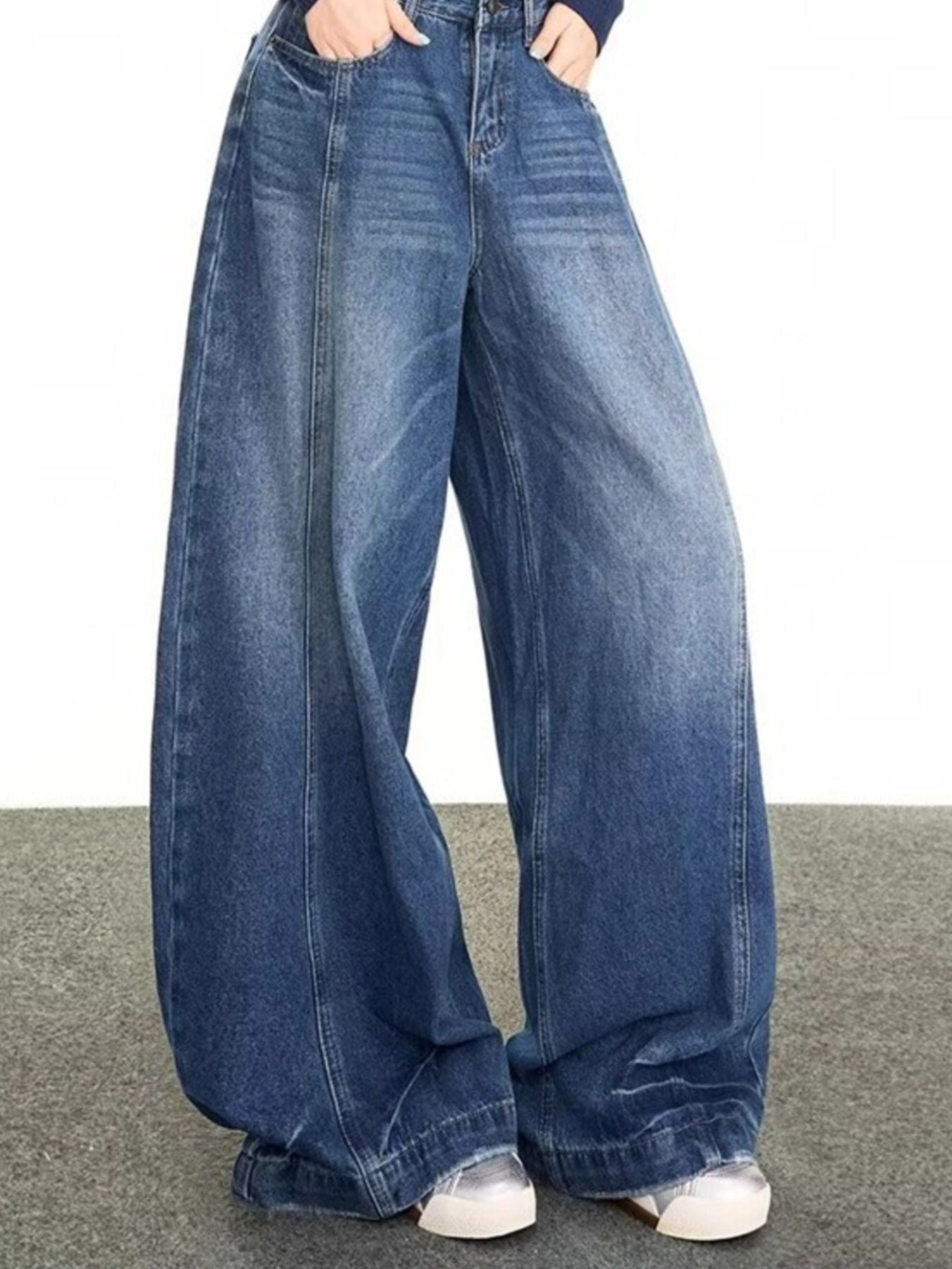 a16750e0-fa23-4169-8c02-95bcf204b874-Max