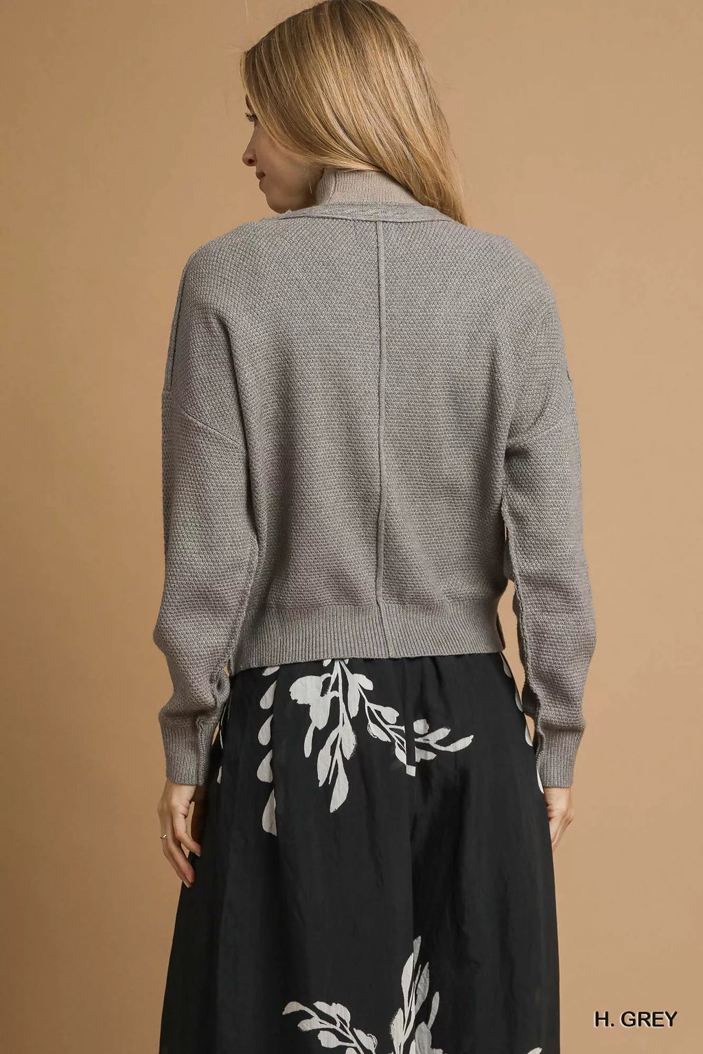 Umgee Cardigan Gray Chunky Cable Knit V-Neck Button-Up Womens Sweater a2651a73-8ace-4575-831d-d09446863827-Max-Origin Trendsi