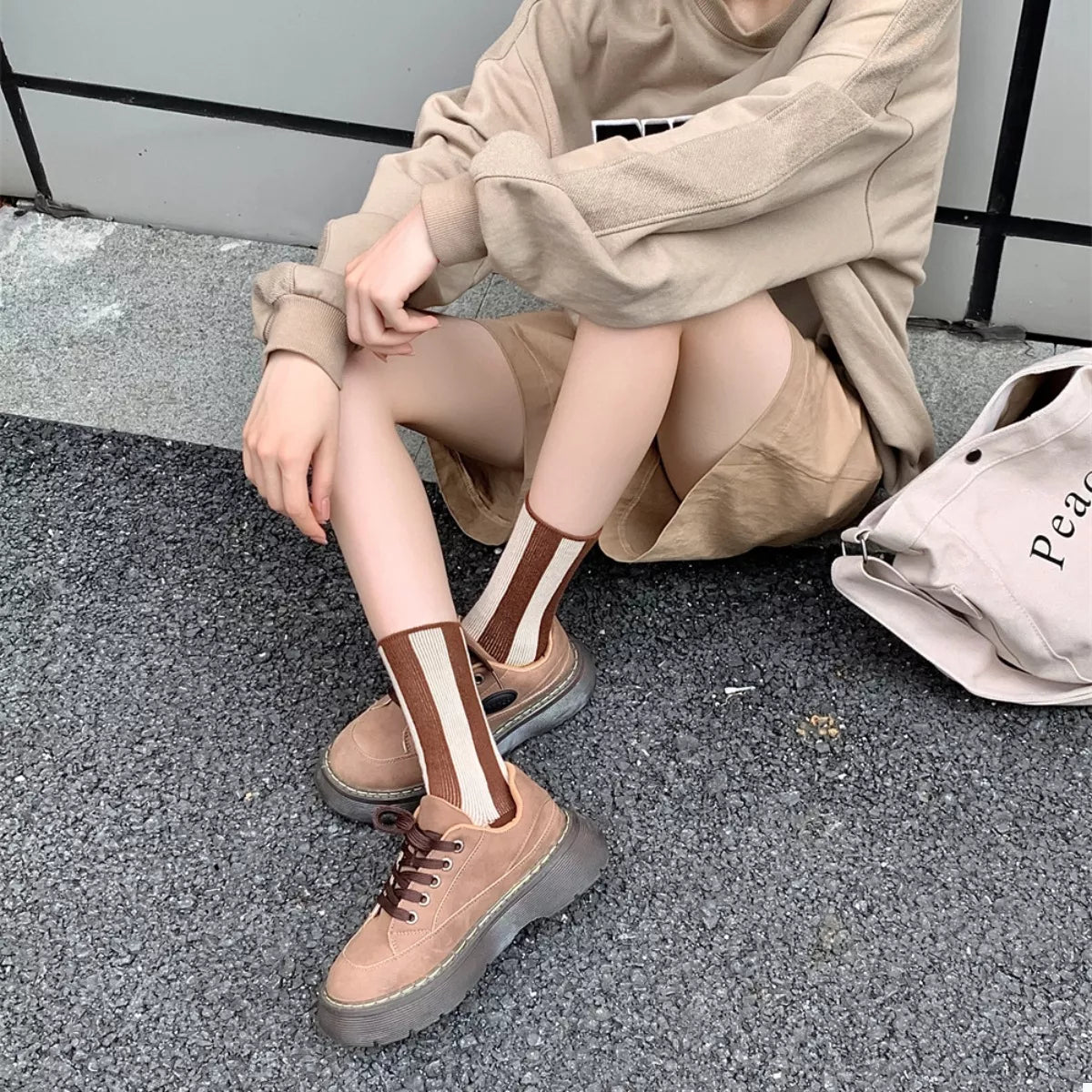 Women's Crew Socks Cotton Contrast Striped Accessories a2e8c4e9-0e7c-43af-a8f2-51040f321423-Max-Origin Trendsi