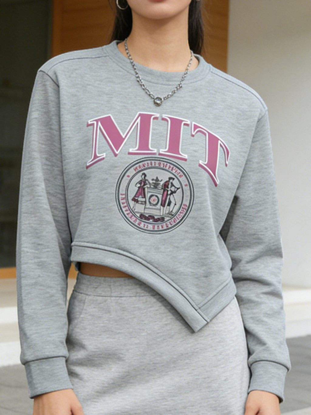 Graphic Asymmetrical Round Neck Cropped Sweatshirt with Slight Stretch