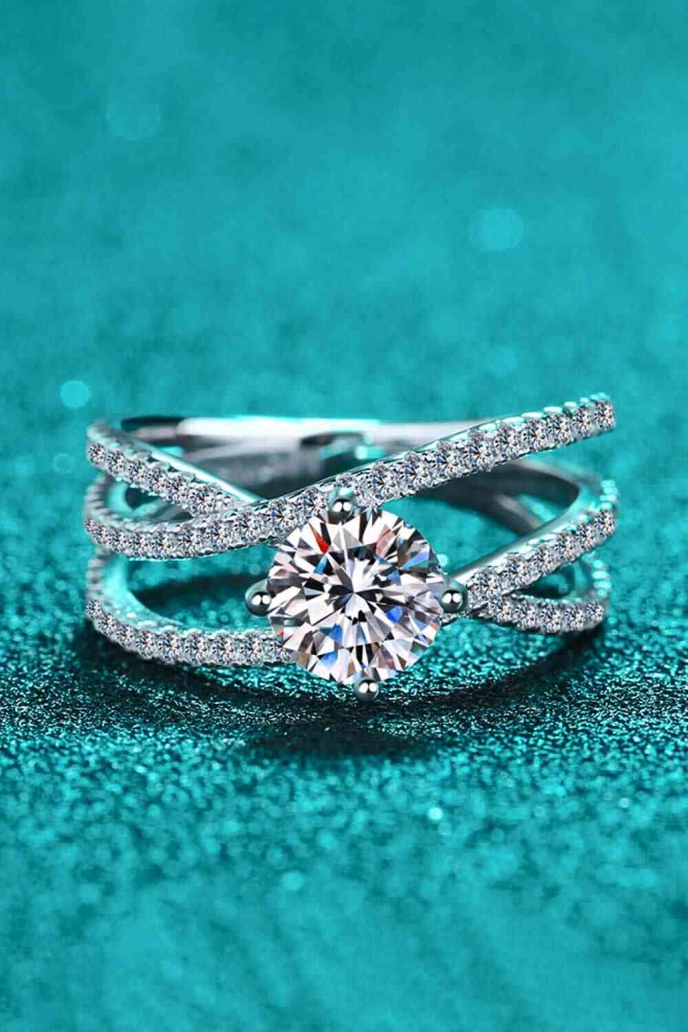 Crisscross Ring 1 Carat Moissanite in Sterling Silver a5fe87916d83491c9895b315c1032118-Min Trendsi