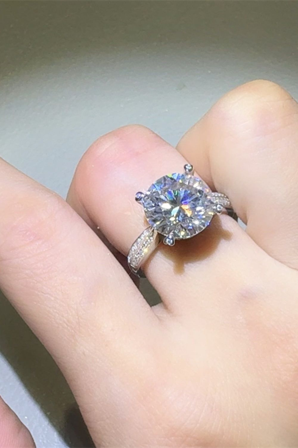 5 Carat Silver Ring Moissanite Stone Bright 925 Sterling Women Jewelry with Box a78274b5-9f55-402c-bd48-04c5bb88c2b6-Max Trendsi