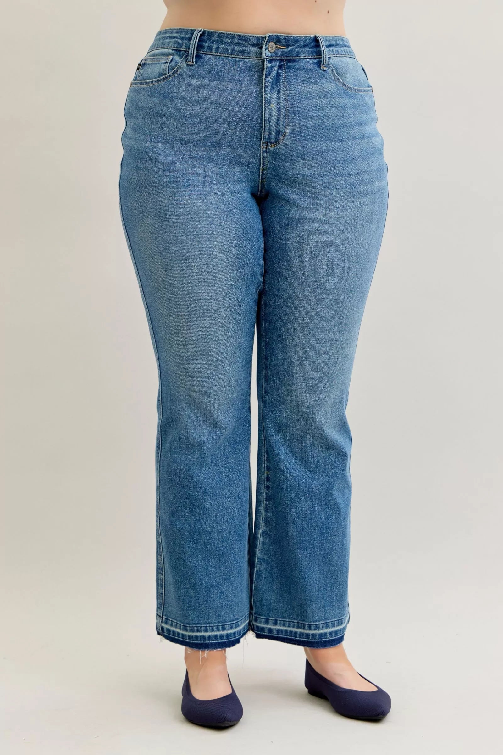 Judy Blue Jeans Mid Rise Slim Bootcut Tummy Control Release Hem Plus Sizes a8142af3-7151-42bf-92ae-7f6b0645fe66-Max-Origin Trendsi