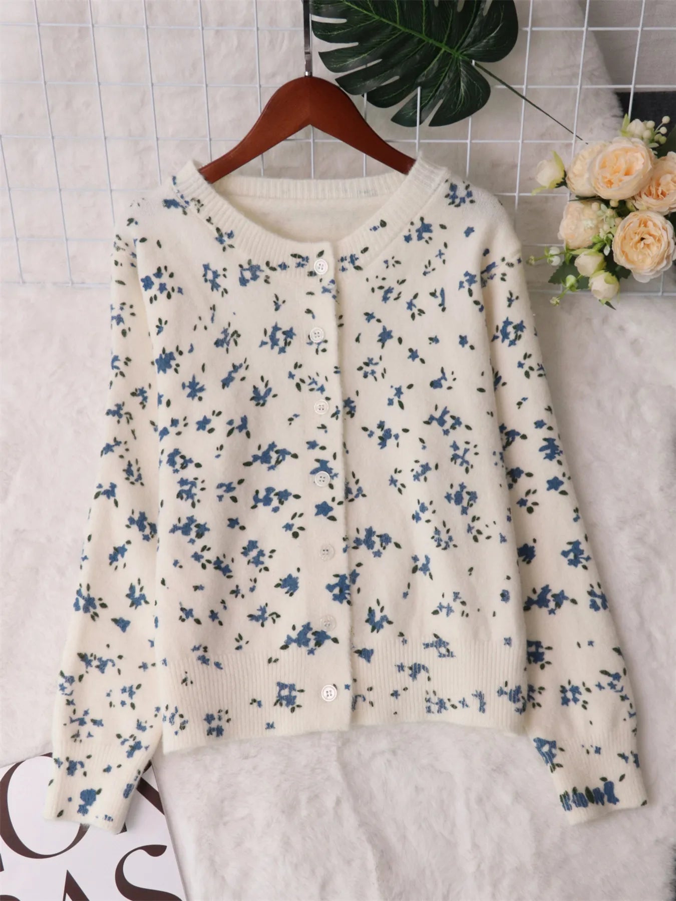 Women's Cardigan Floral Button-Up Long Sleeve Knit Round Neck a891ea05a4bd40688691924f9e76987d-Max-Origin Trendsi