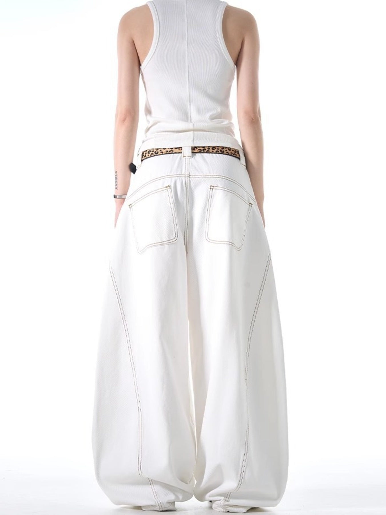 a8d4f42efcd842a6b856e7998ded6982-Max