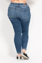 Judy Blue Skinny JeansMedium Wash High Rise Button Fly Plus Sizes Denims a9b5ed5e-5afd-4e2e-9f8a-448b306b86ff-Max-Origin Trendsi