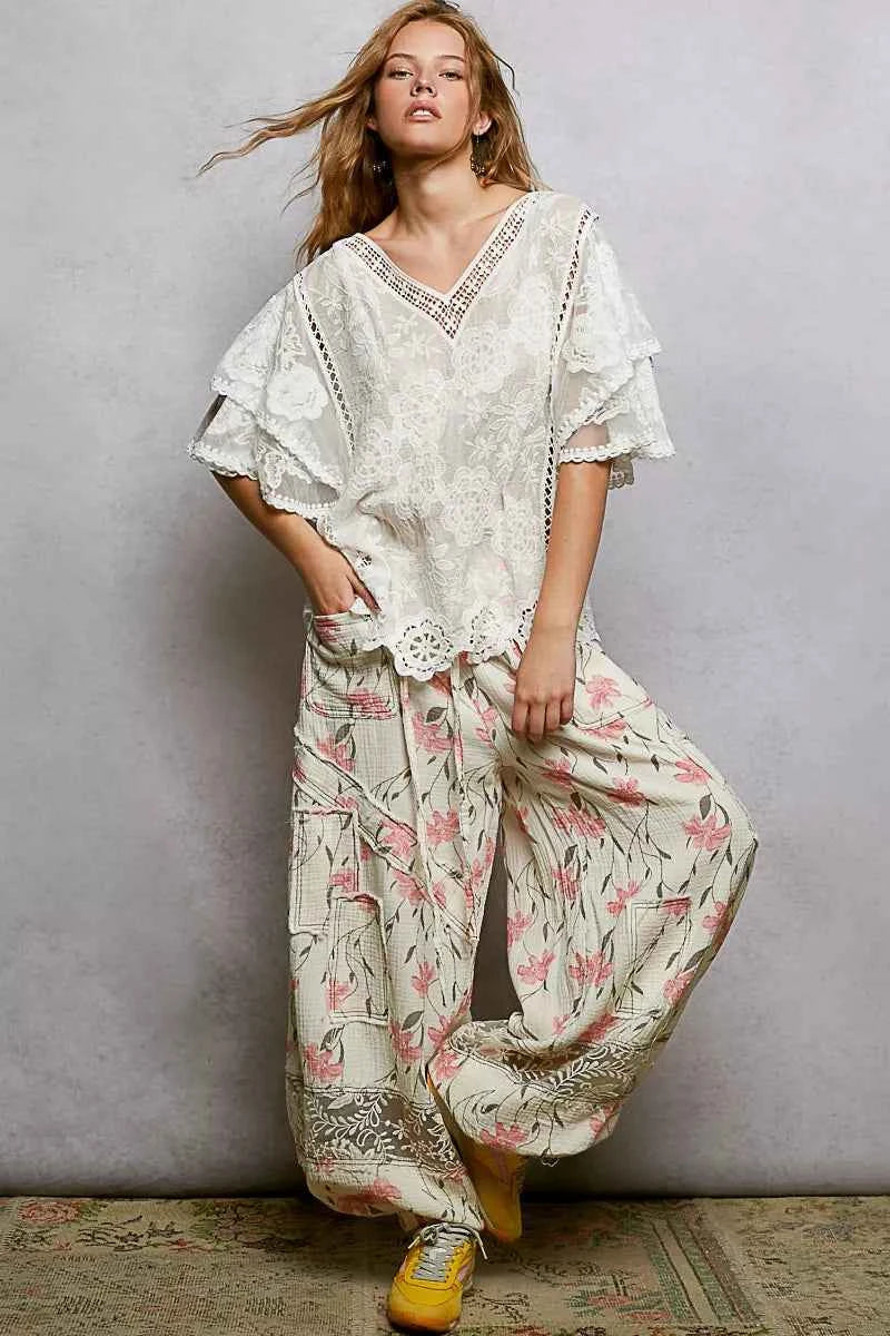 POL Floral Crochet V-Neck Short Sleeve Blouse with Scalloped Hem