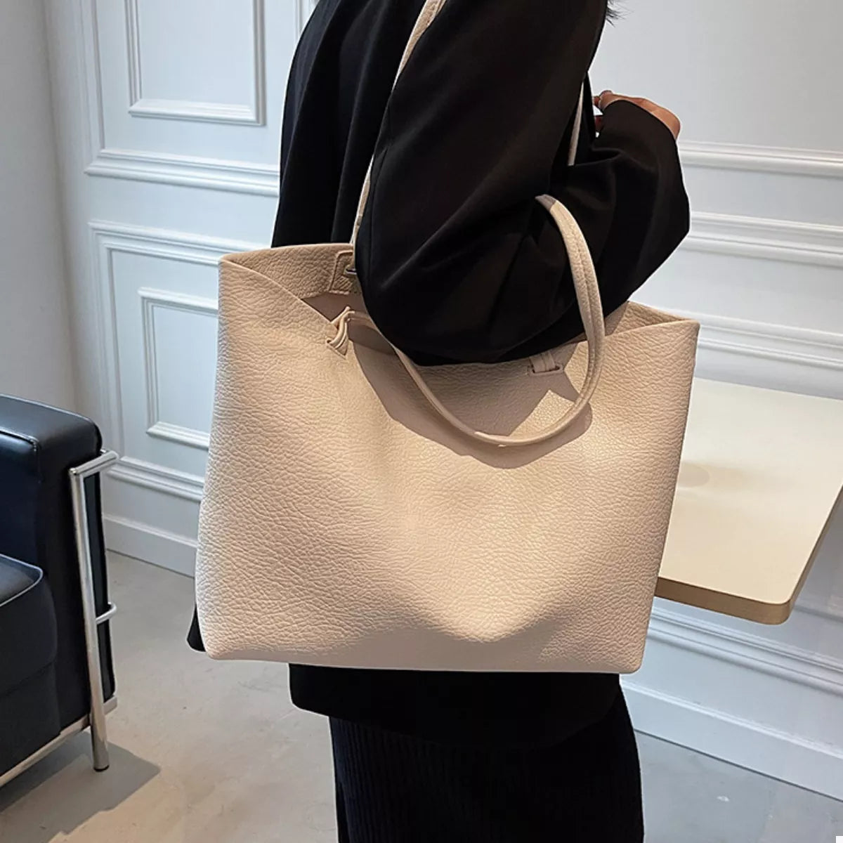 Women's Tote Bag PU Leather Handbag aa907f63-ae63-48f8-a152-77949ff747eb-Max-Origin Trendsi