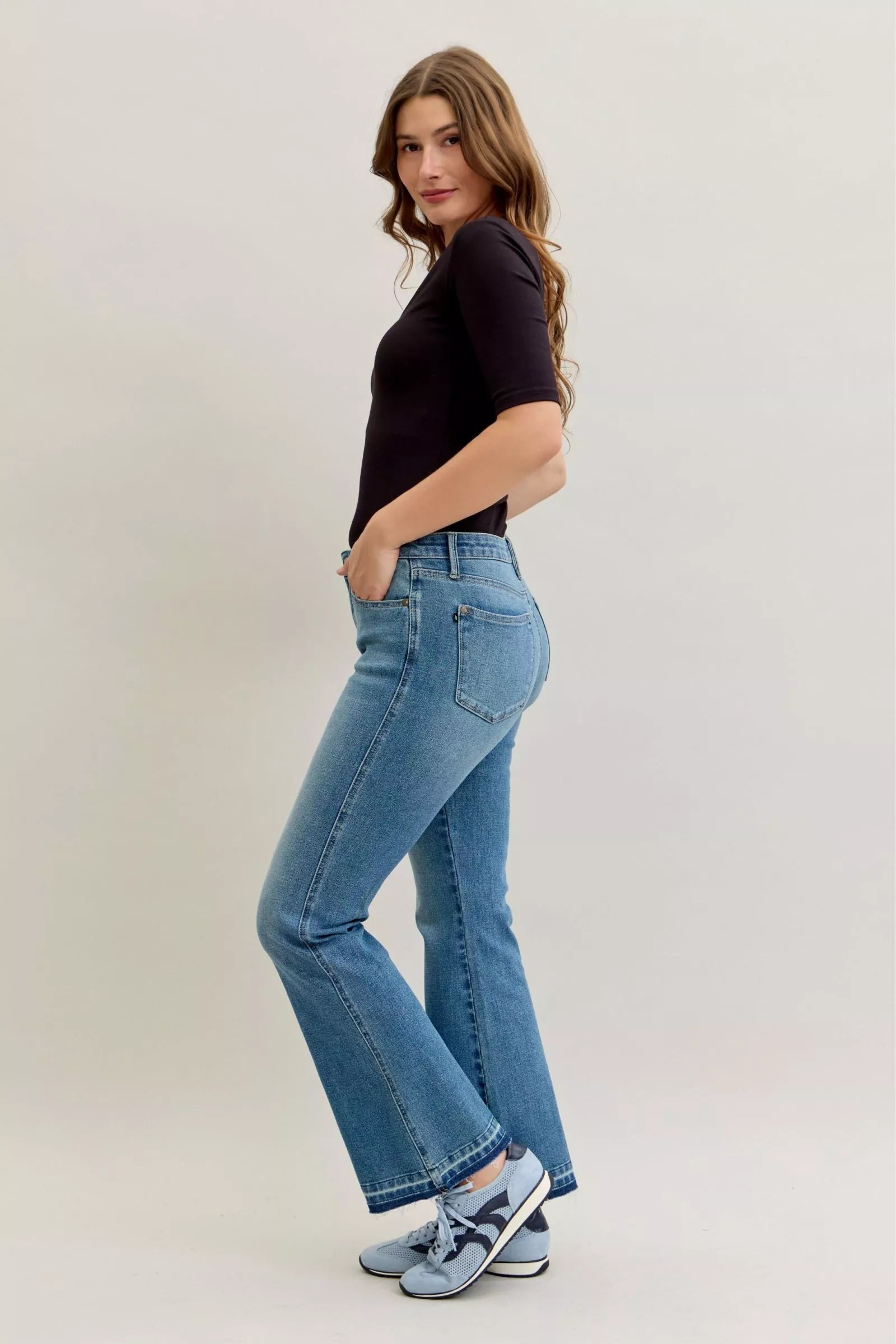 Judy Blue Jeans Mid Rise Slim Bootcut Tummy Control Release Hem Plus Sizes
