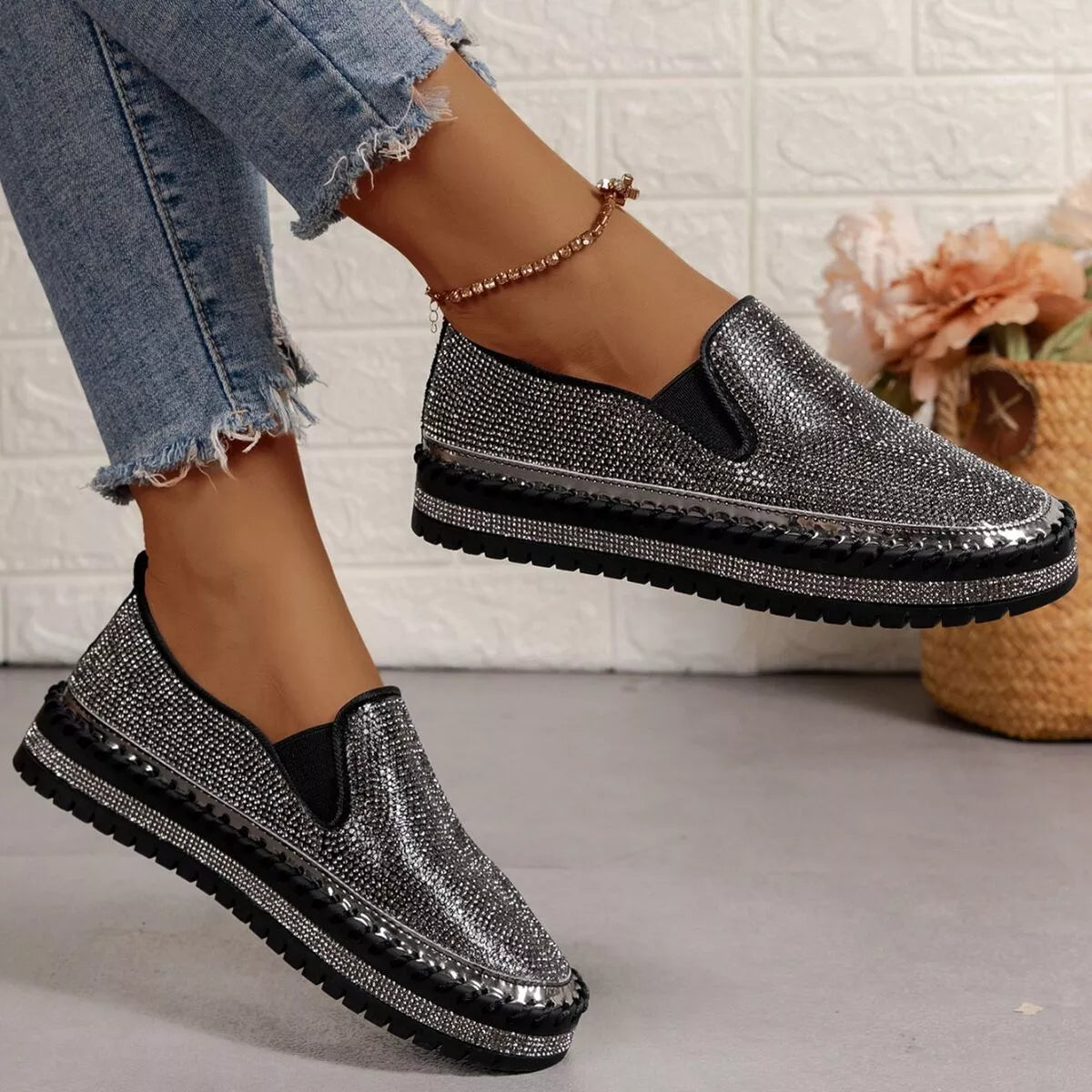 Rhinestone Round Toe Platform Loafers Black ad2b79b83ba4441b948816c883434a49-Max-Origin Trendsi