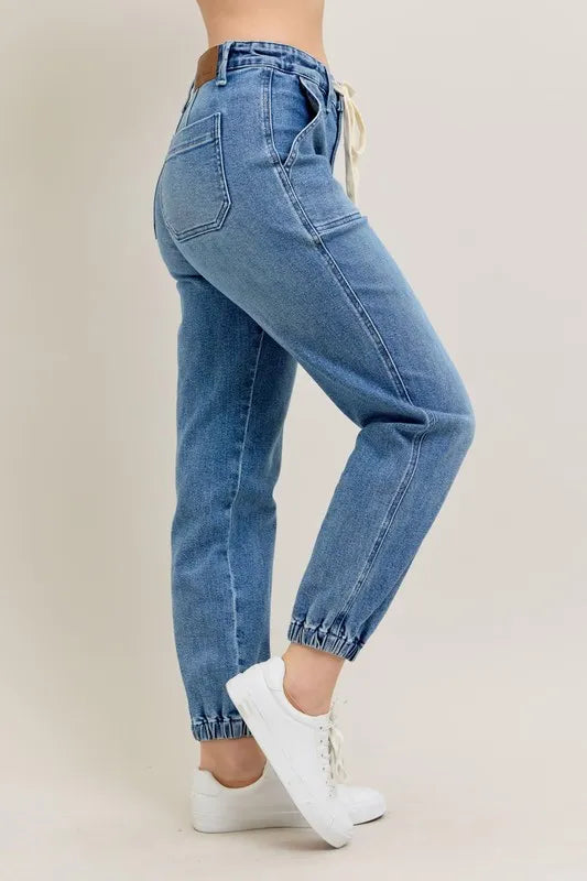 Judy Blue Denim Jogger Pants High Waist Drawstring Medium Wash aec7ede0bb414b1e885f18377088b439-Max-Origin Trendsi