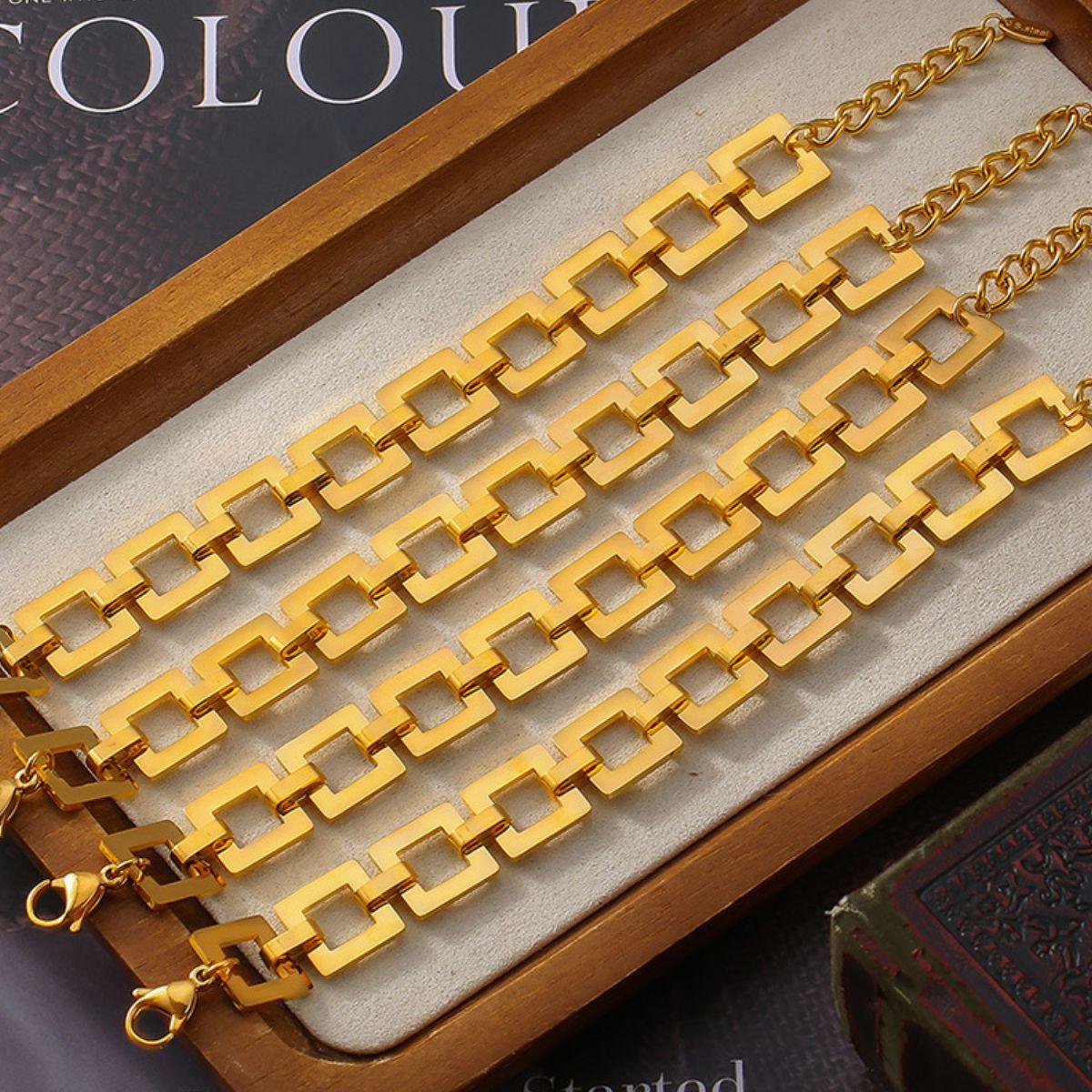 Bracelet 18K gold-plated Titanium Steel Hollow Square Chain b03cc191-025f-47c0-a8c0-65fb77d1ca63-Max Trendsi