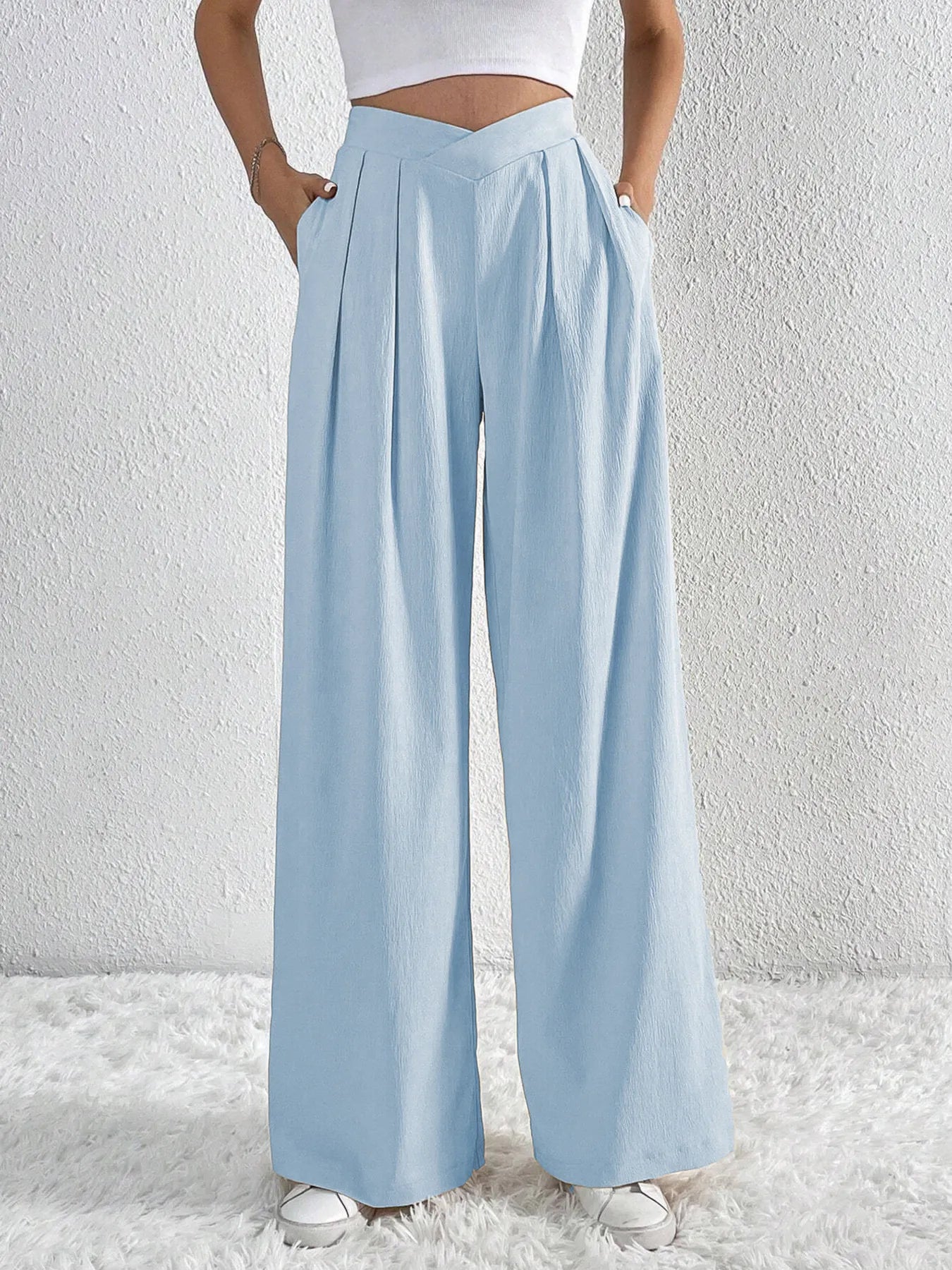 Women's Pants V-Waisted Ruched Front Wide Leg Trousers Pocketed b0ad0cc9580c41a9b87a1930c68b4b0e-Max-Origin Trendsi
