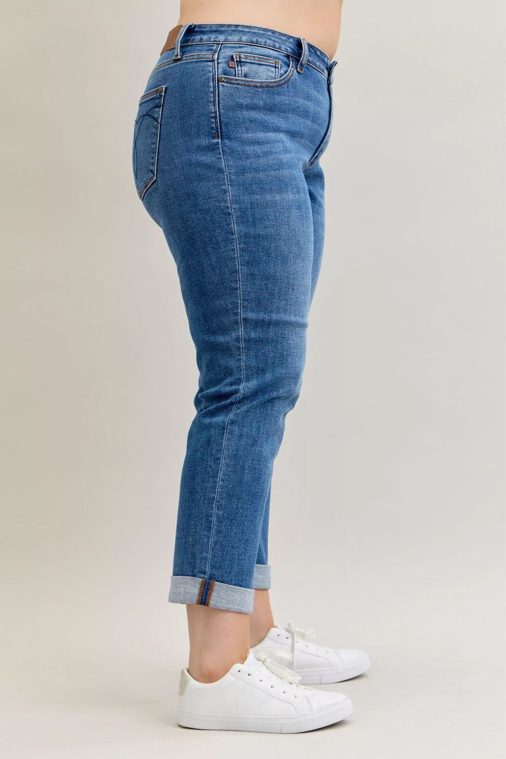 Judy Blue Jeans Mid Rise Boyfriend Classic Cuffed Plus Sizes Women's Denim b0befb50-a8e6-43f7-a033-b7fd0a46309a-Max-Origin Trendsi