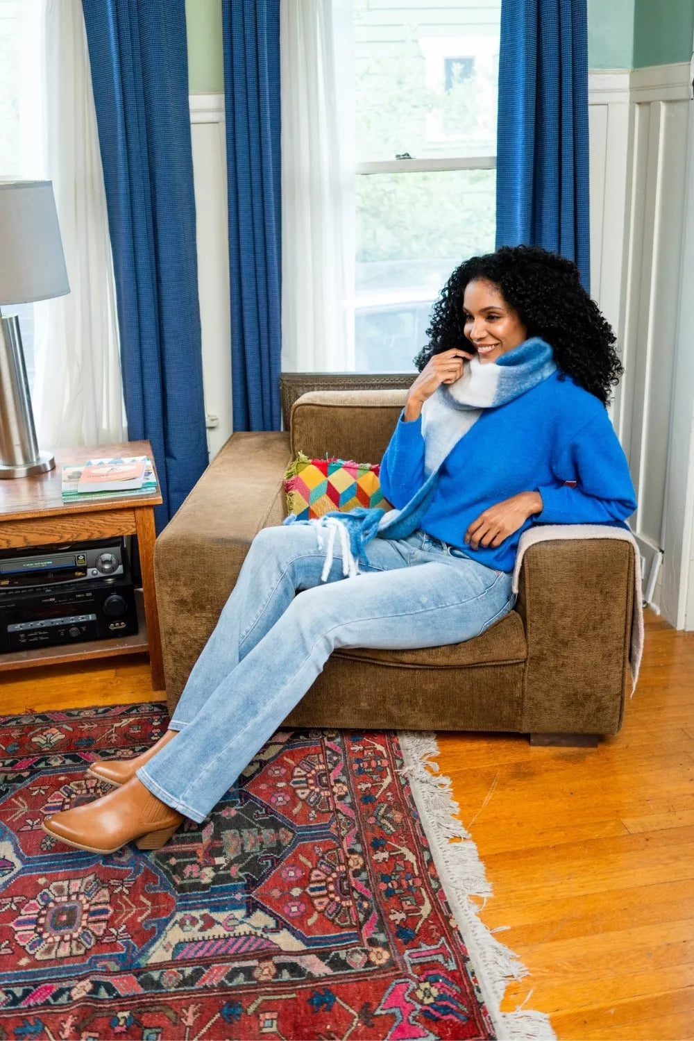 Judy Blue Bootcut Jeans Mid Rise Thermal Light Blue Denim Pants b0eac85b17ee446daa17fc55994db71b-Max-Origin Trendsi