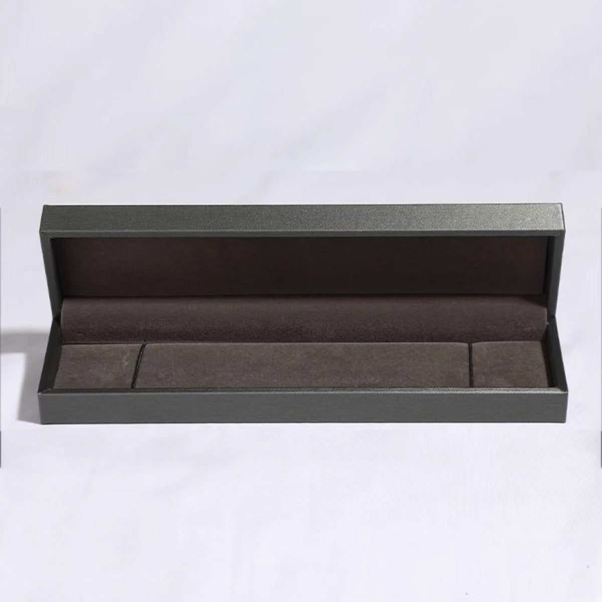 b14f1561-1fb1-4324-a693-7580bac1eaec-Max