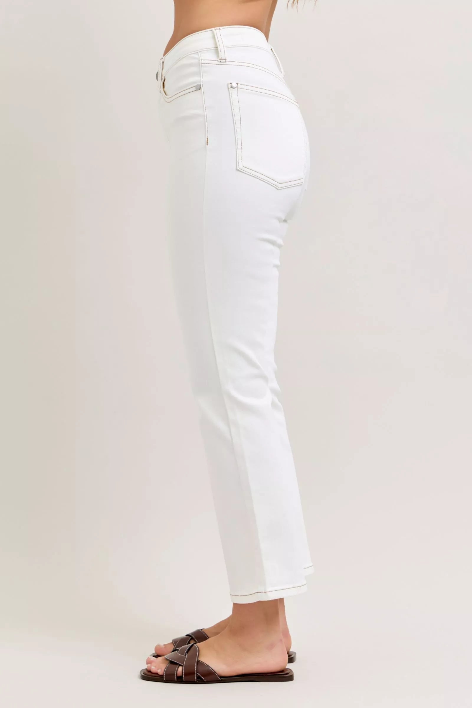 Judy Blue White Cropped Flare Jeans Contrast Stitching Denim Pants b16477dd-f0b7-4cfd-8420-e7662a499ee9-Max-Origin Trendsi