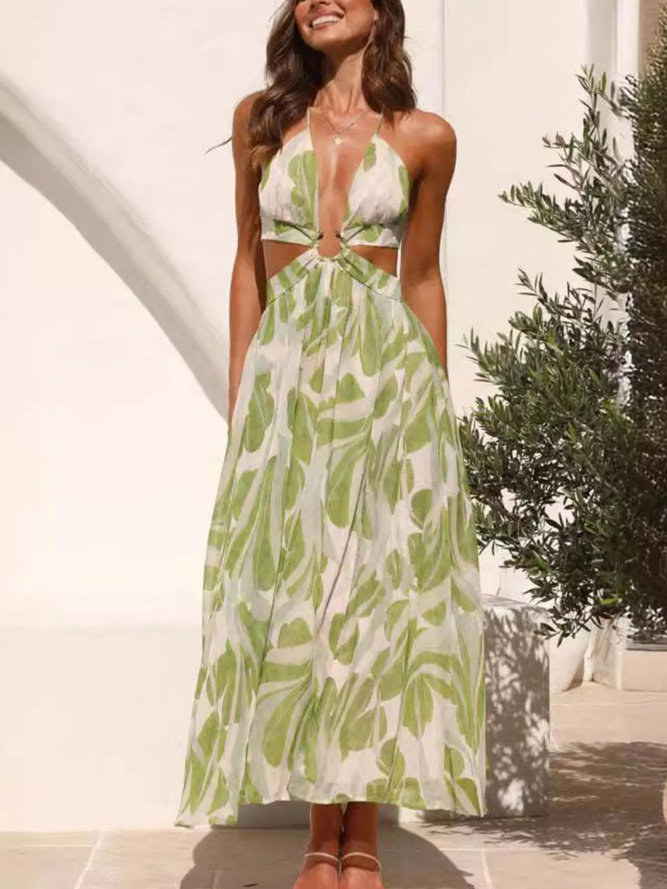 Maxi Sleeveless Dress Light Green Cutout V Neck Floral Tropical Print Backless b1e9b915-45ca-46ba-82f9-6945e3d7dd71-Max-Origin Trendsi