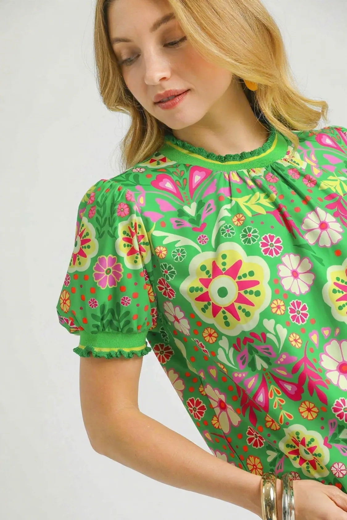 Umgee Blouse Green Mix Floral Retro Puff Short Sleeve Top b2d60bd4-7fca-448e-91fa-669de8d49fab-Max-Origin Trendsi