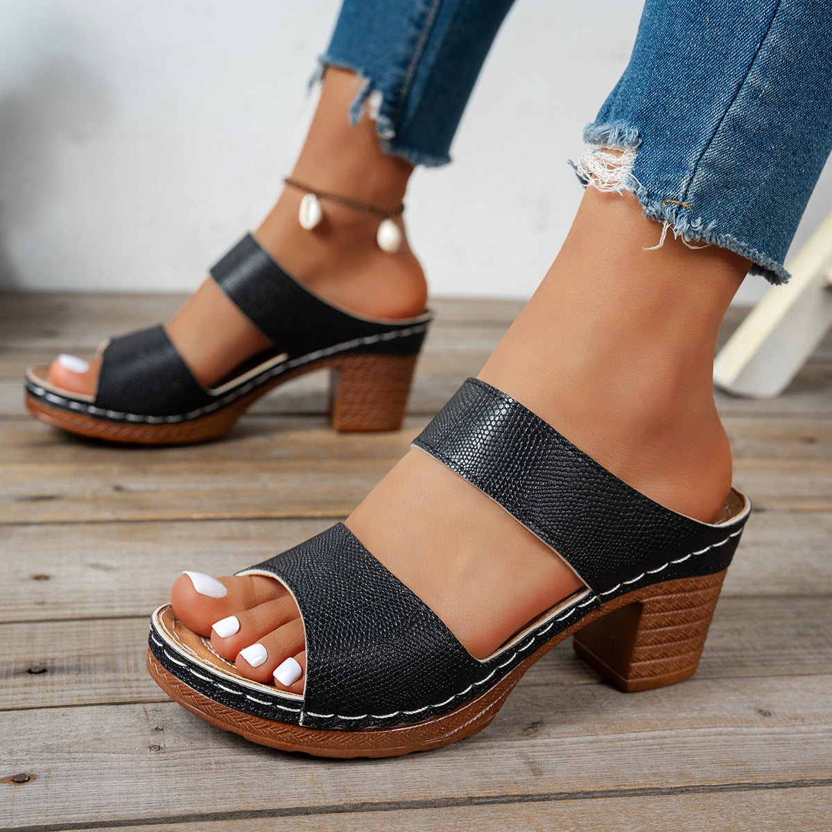 Open Toe Block Heel Sandals with Mid-Heel Height in PU Leather and Rubber, Imported