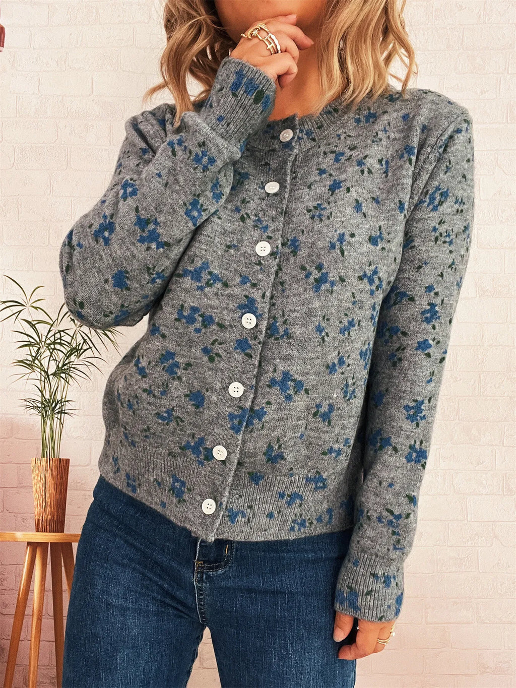 Women's Cardigan Floral Button-Up Long Sleeve Knit Round Neck b3d969bd5bec44d5aa743e2cd2eebcb8-Max-Origin Trendsi