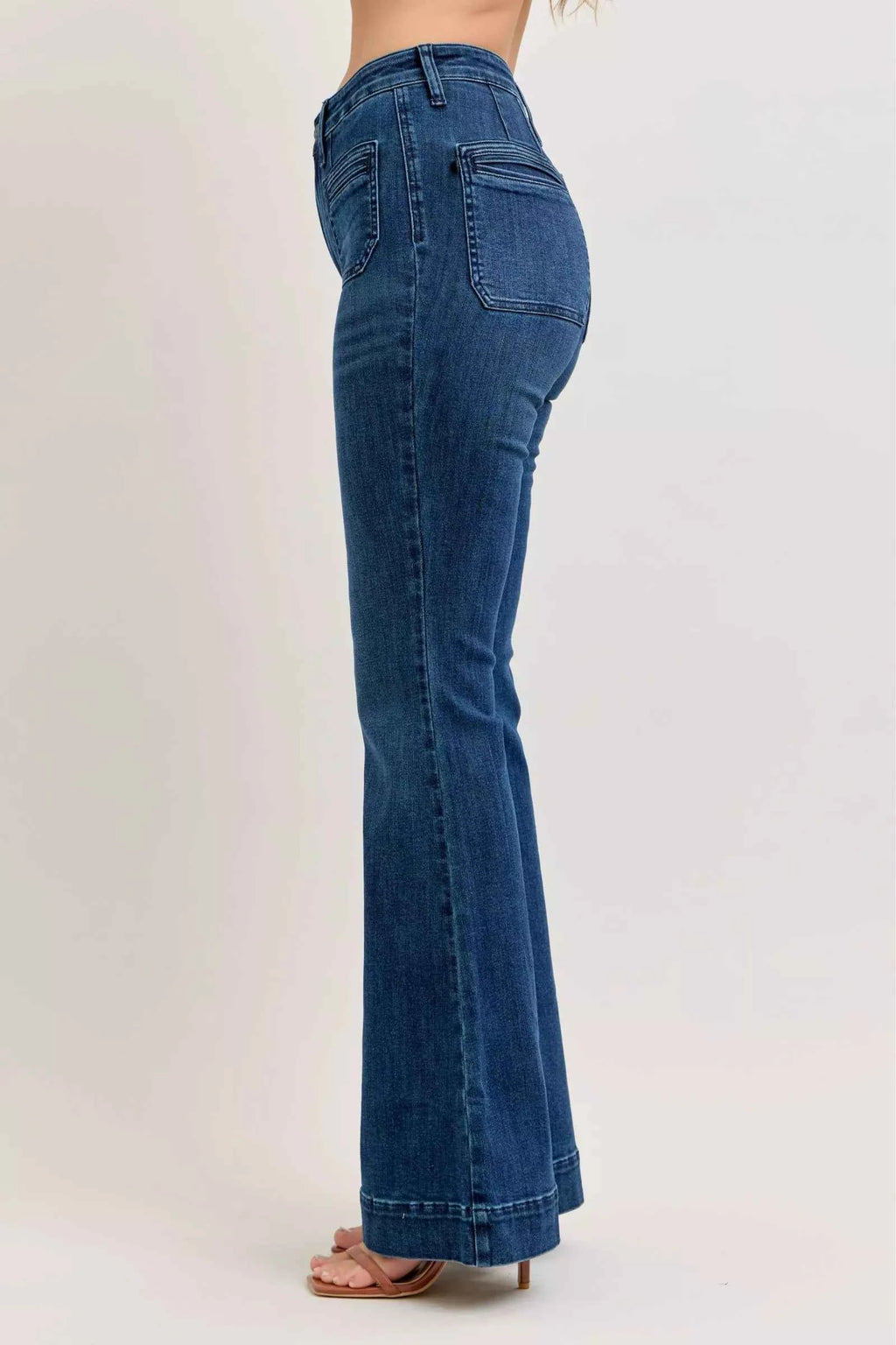 Judy Blue Flare Jeans High-Waisted with Front Pockets Dark Washed Denim b440982a-8063-44f0-9e43-3235c8a737b5-Max-Origin Trendsi