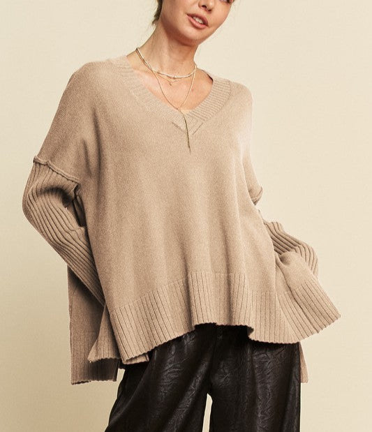 Davi & Dani Women’s Tan Oversized Ribbed V-Neck Sweater Tan