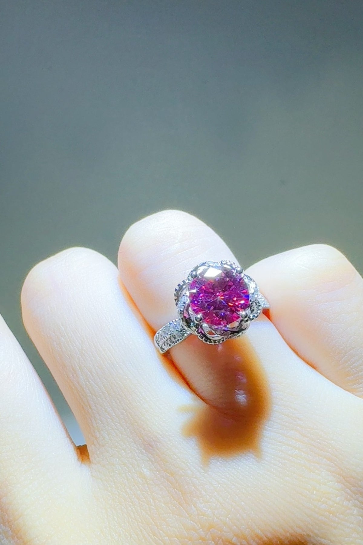 2 Carat Moissanite Ring 925 Sterling Silver Flower Shaper Platinum-plated Cerise b5ceb8cb-0a9e-4b03-b8de-9fef5d5efcbb-Max Trendsi
