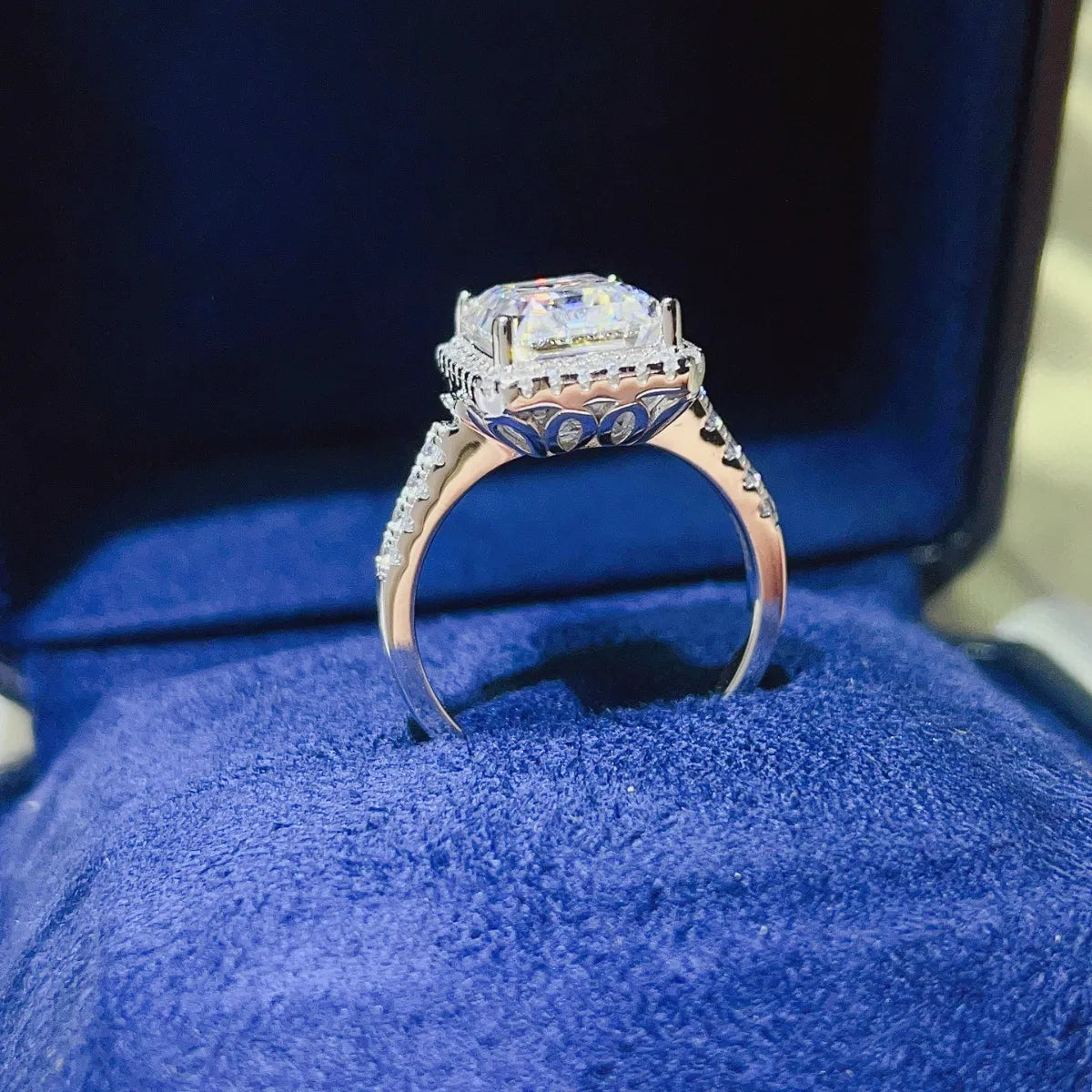 Silver Ring 5 Carat Moissanite White Square Stone 925 Sterling Platinum-plated b667e8ba-ab11-409f-9024-f30ffbacad6e-Max-Origin Trendsi