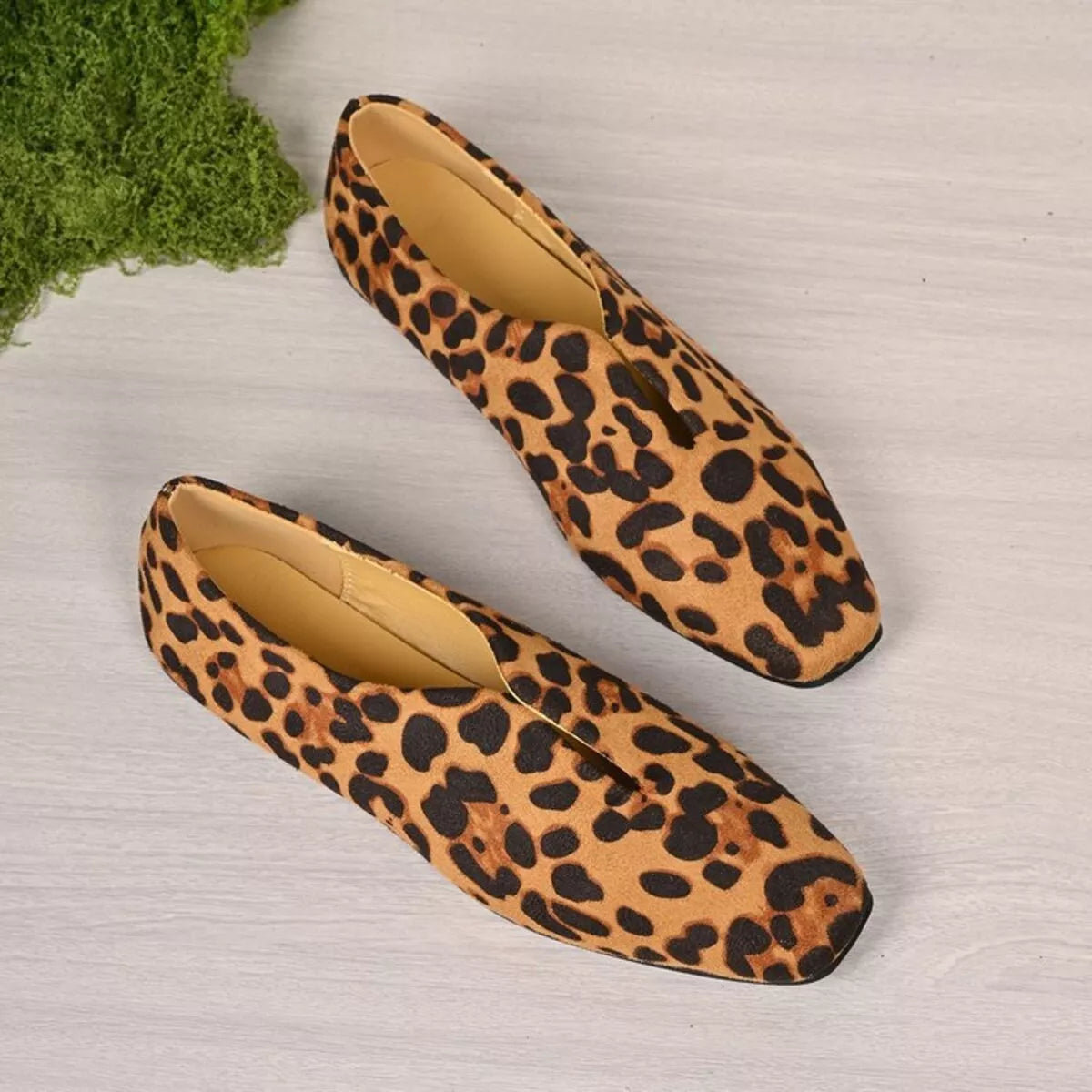 Women's Slip-Ons Leopard Square Toe Flat Casual Shoes b82585cf402b4cc1b378320e7e156fa2-Max-Origin Trendsi