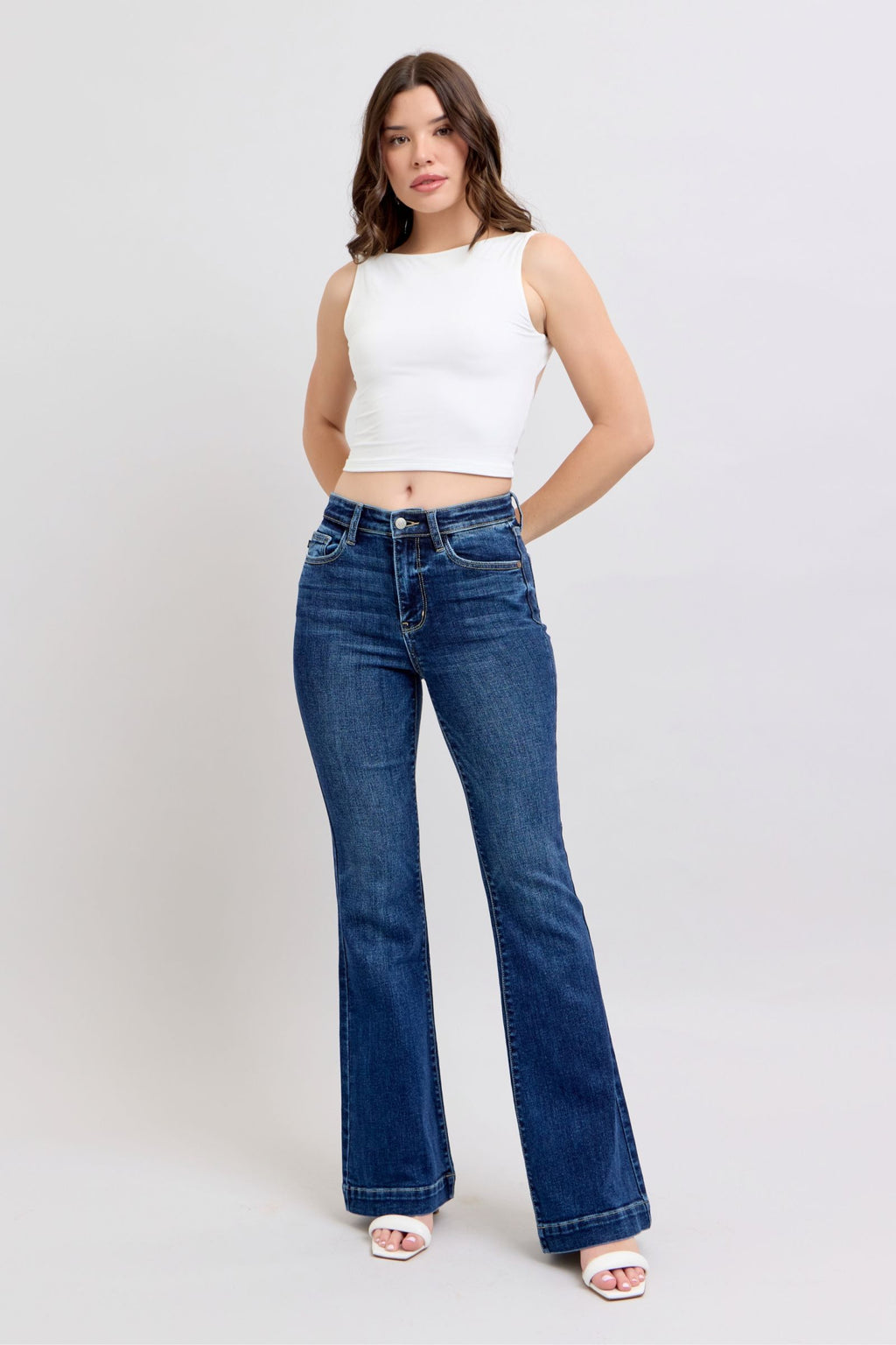 Judy Blue Flare Jeans High Rise with Pockets Dark Wash Plus Sizes bb0a993d-f215-4dfa-85e2-e75eec27bee2-Max Trendsi