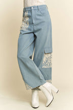 Davi & Dani USA Wide Leg Jeans Lace Applique Light Washed Denim Pants bb168558-81a2-4ad5-afc8-67c13356f258-Max Trendsi