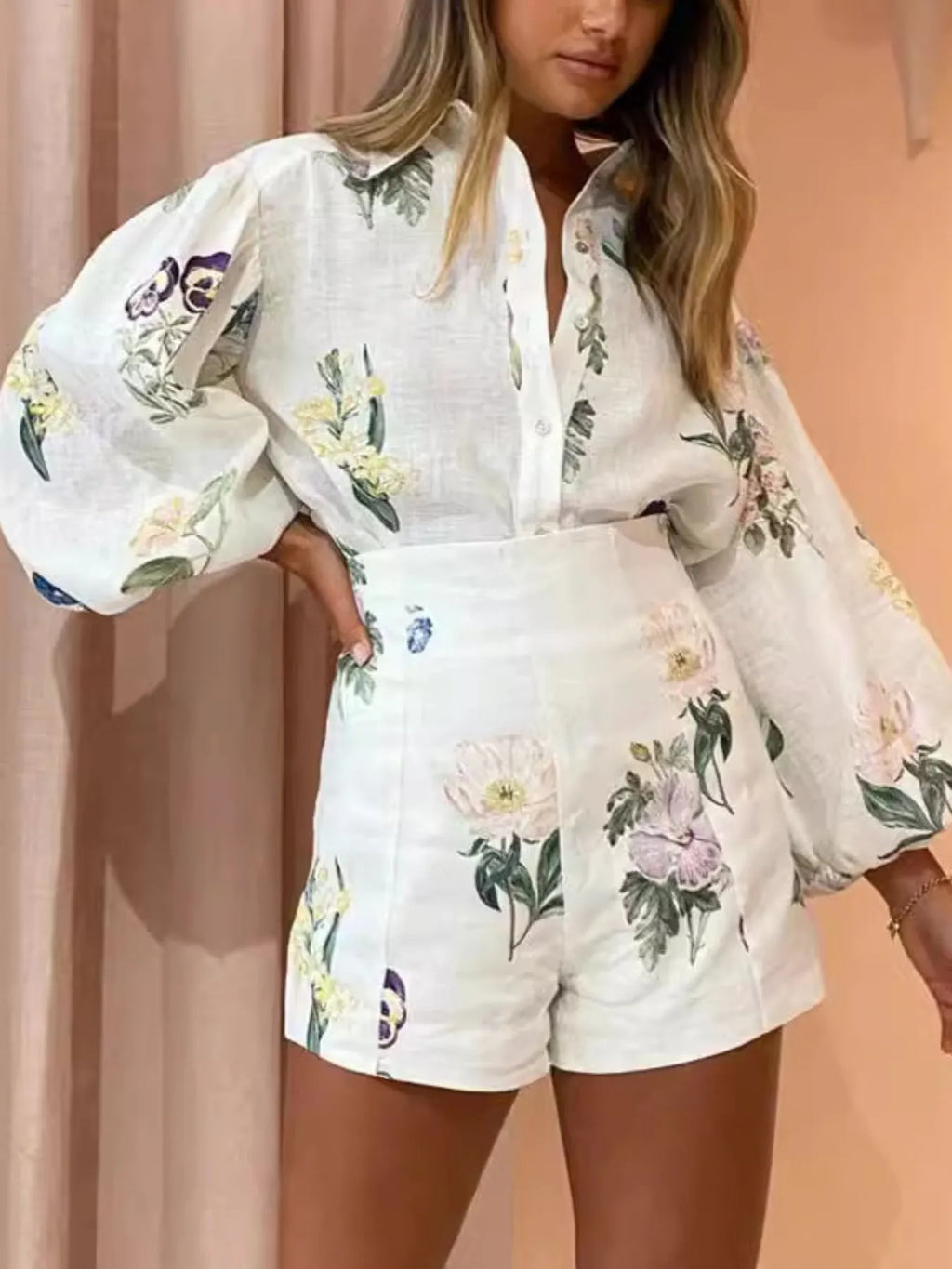 Women's Outfit Set Beige Floral Shirt Balloon Short Sleeve Top and Shorts 2 pcs Beige bb57c988-1c03-4c86-bfc0-2ab06904be29-Max-Origin Trendsi