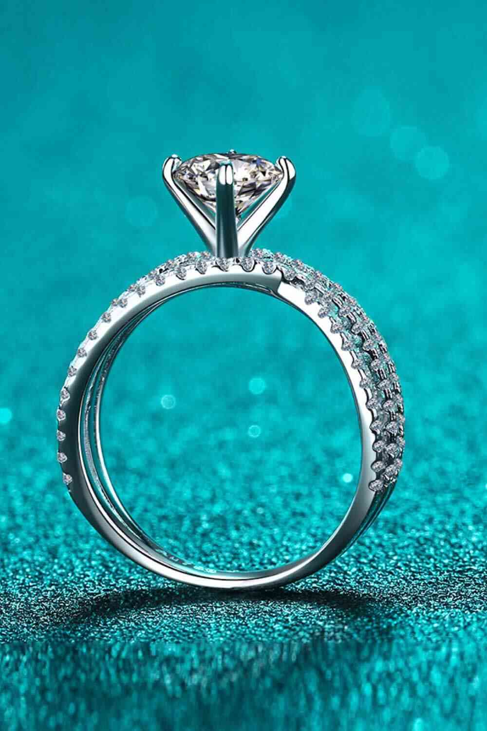 Crisscross Ring 1 Carat Moissanite in Sterling Silver bc66e39387ae4f95a72f54520414747f-Min Trendsi