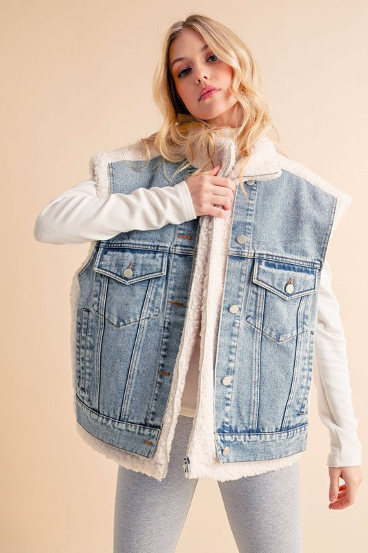 Aemi + Co Denim Vest Coat Fake Two Pieces Patch Sherpa Outwear bc74f078-3a90-4b3e-828d-4f2ead2e5751-Max Trendsi