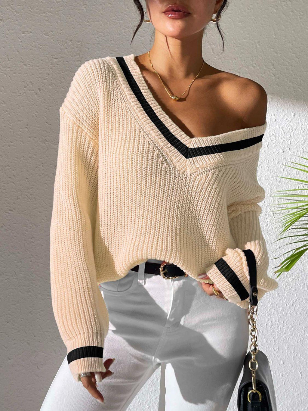 Sweater Knit V-Neck Contrast Stripe Trim Long Sleeve Knitwear bd027a32-a8bc-4aed-bdde-eb007deb13e7-Max Trendsi