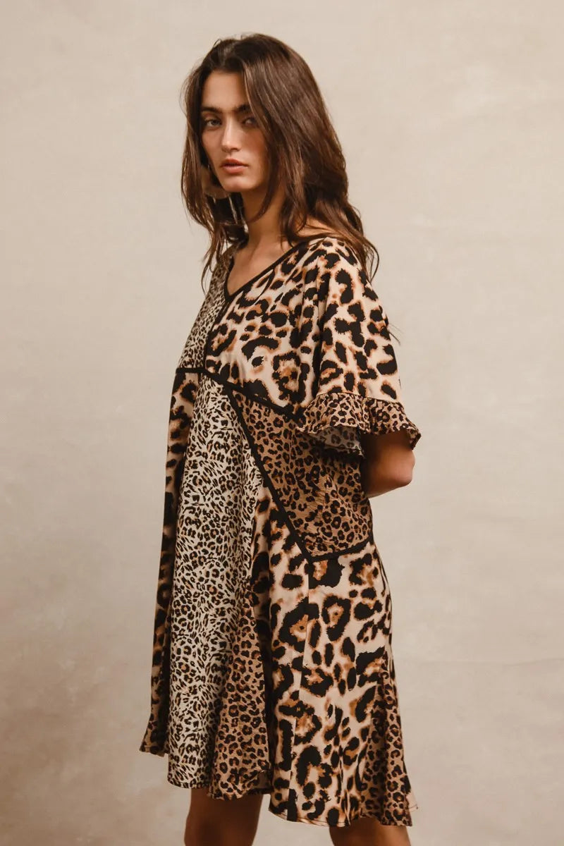 BiBi Leopard Dress Mix and Match Prints Short Sleeves Oversized V Neck beb6799130fb4affbc164116e5397019-Max-Origin Trendsi
